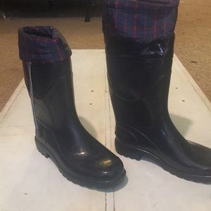 Rain boots